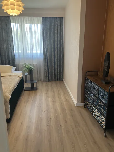 Drei Zimmer mit Balkon: Helle Dachgeschosswohnung in Spandau — photo 1